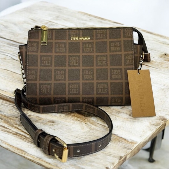 Steve Madden Blexi Crossbody Bag - Picture 3 of 6